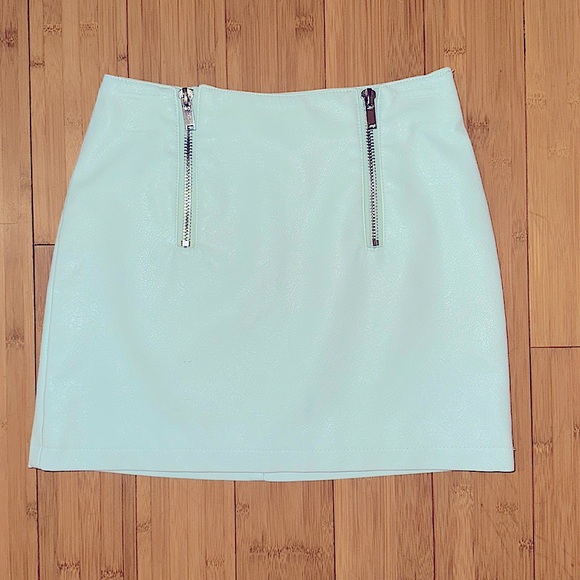 Mint Green Front Zipper Skirt - Picture 1 of 5